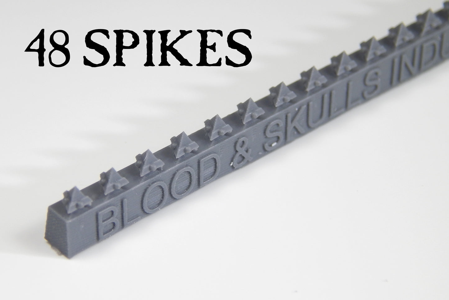 Spikes, Triangular/Medium/Short