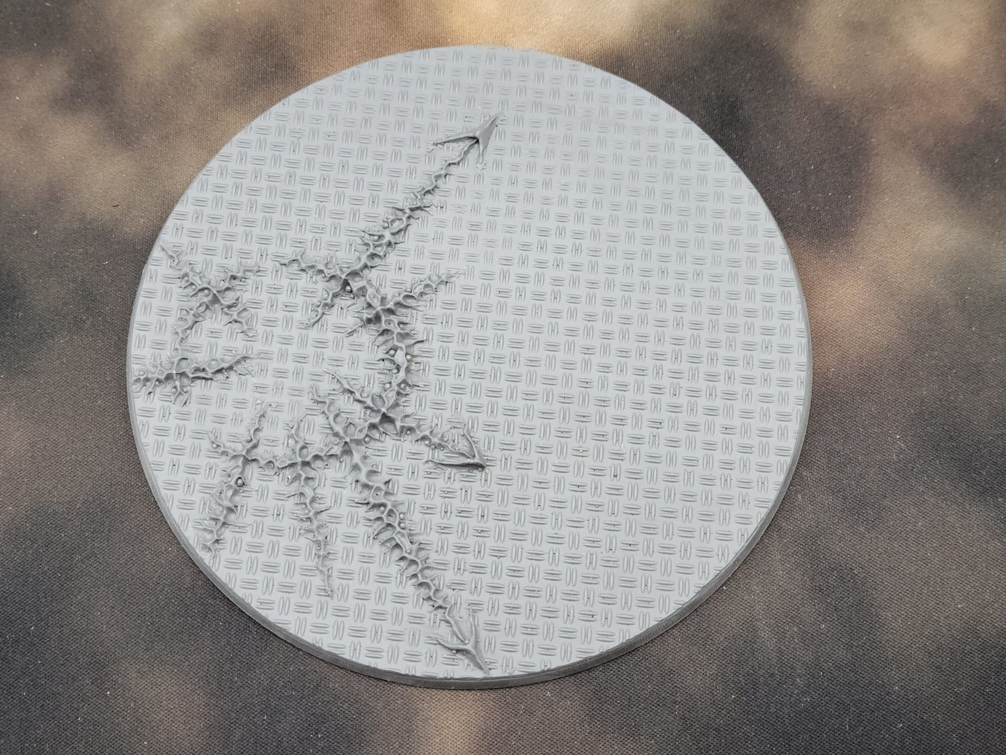Chaos Diamond Plate - Round Bases