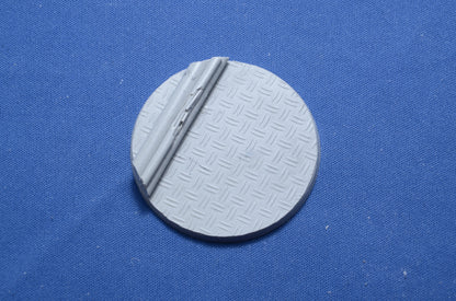 Diamond Plate Ruins Round Bases