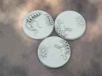 Alien Diamond Plate - Round Bases