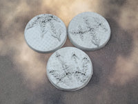 Chaos Diamond Plate - Round Bases