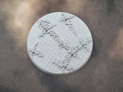 Chaos Diamond Plate - Round Bases
